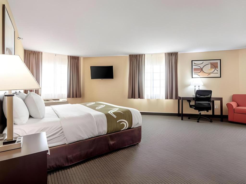 Quality Inn & Suites Арбор Экстерьер фото