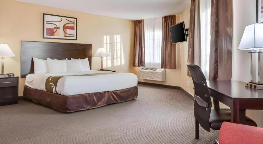 Quality Inn & Suites Арбор Экстерьер фото