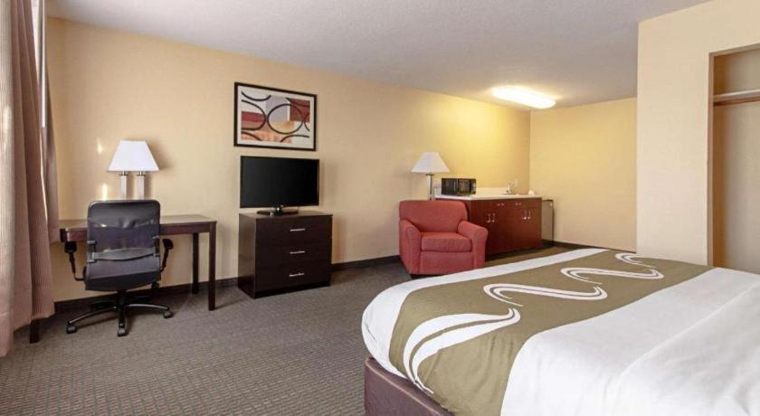 Quality Inn & Suites Арбор Экстерьер фото